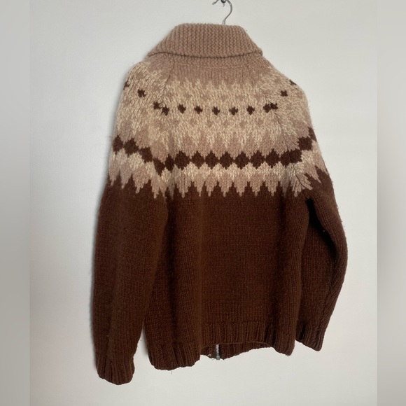 1970’s Cowichin Sweater - Picture 3 of 5